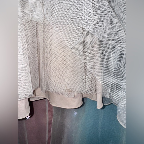 David’s Bridal sparkle organza flower girl dress with applique - Picture 8 of 9